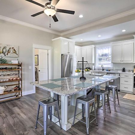 White Oak Creek Home With Views, Deck And Pool Access! Юфола Экстерьер фото